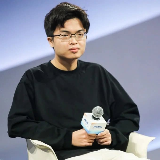 Coincones's tweet photo. Many people do not realize that Kimi is the fastest AI company in China to reach a valuation of over 10 billion USD. They did it in roughly 2.8 years (34 months).
#coinbase #coincoin #Crypto https://t.co/kaOpHbdrCW