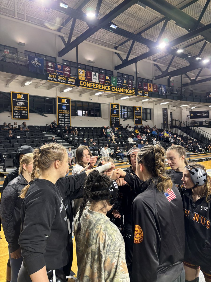 UCWomensWrestle's tweet photo. Day 2 of Super Regions is about to kick off in West Liberty, WV!
The Bears have 6 in the semifinals with 2 still alive in the consolations, and we are in 2nd place as a team.
#UCBuilt #ControlCenter https://t.co/AUZig6ugt8