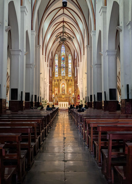 photos_dsmith's tweet photo. The #interior of #Cathedral of #StJoseph in #Hanoi #Vietnam is a #relaxing and #destressing place to get a break from the #city #temperatures. Shot using @UKNikon by an #awardwinning #lbusiness / #photographer at https://t.co/VilcfnO0ps. #architecturephotography #photography https://t.co/WjQAcS71DN