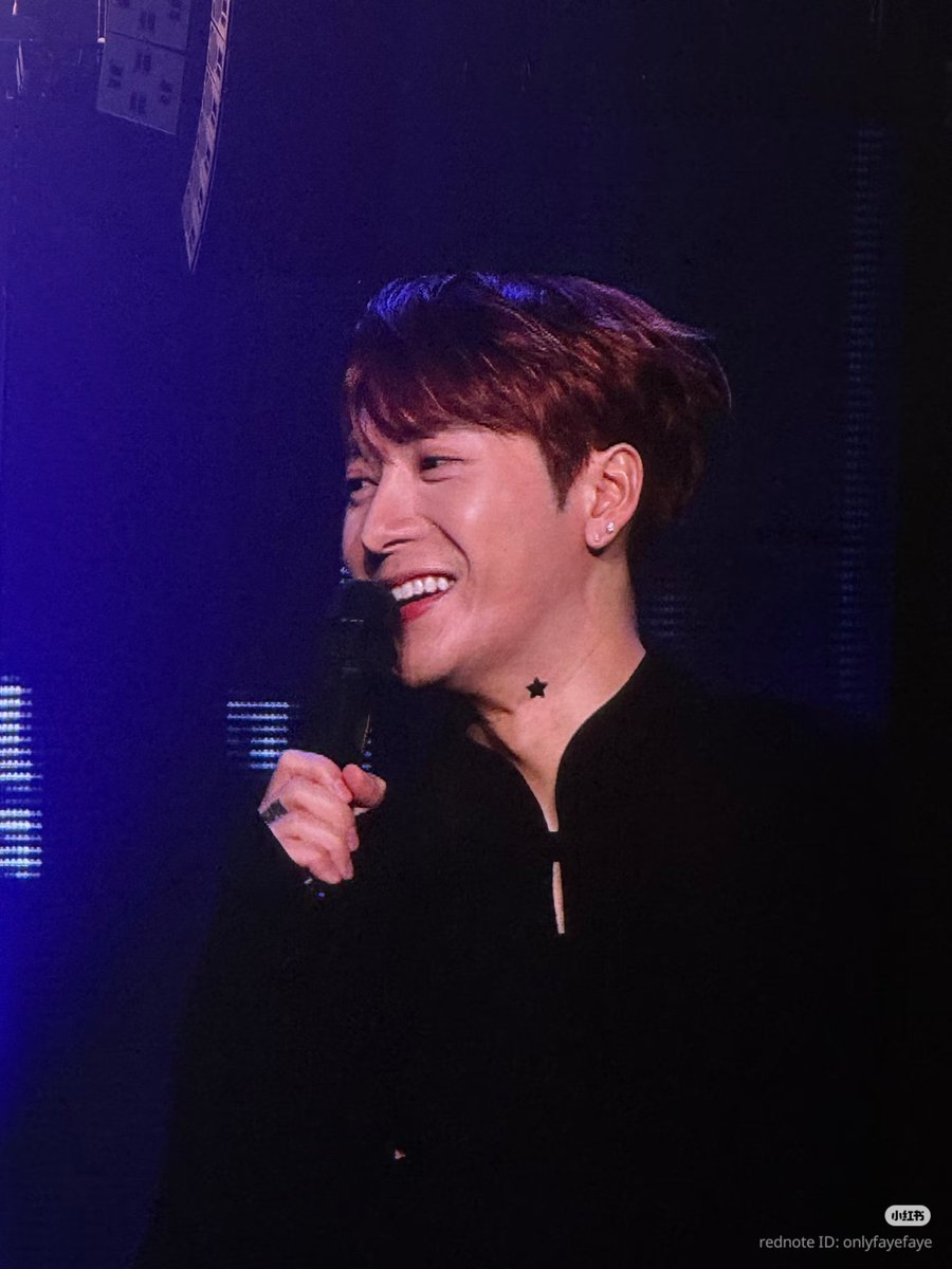 รอยยิ้มของพี่คือความรักของนุ๊นะคับ 🥺
#JacksonWang
<a href="/JacksonWang852/">Jackson Wang</a>