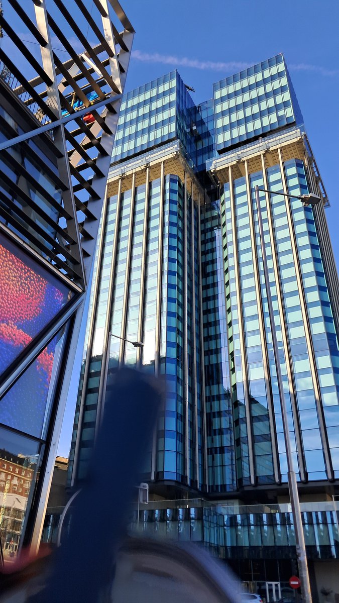 Bobin'St tweet media