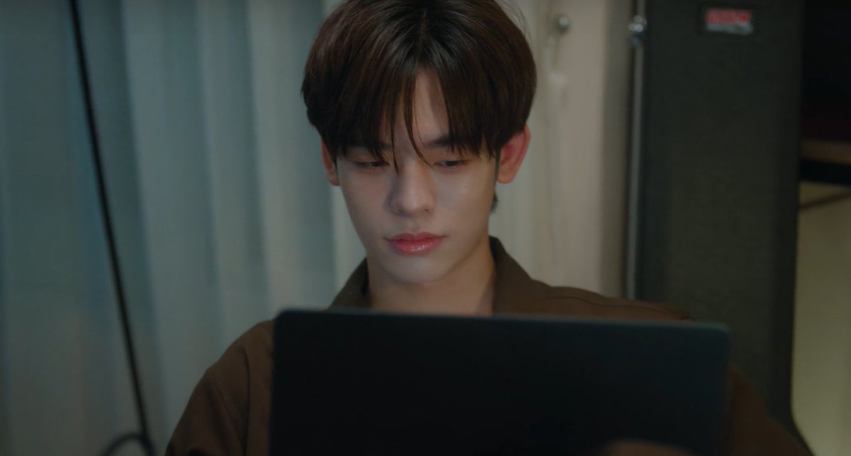 vaeholic's tweet photo. WE SEE U QIN that little smile breaking your walls🤭

DUANG WITH YOU EP4
#ด้วงกับเธอEP4 https://t.co/nalBR6gZux