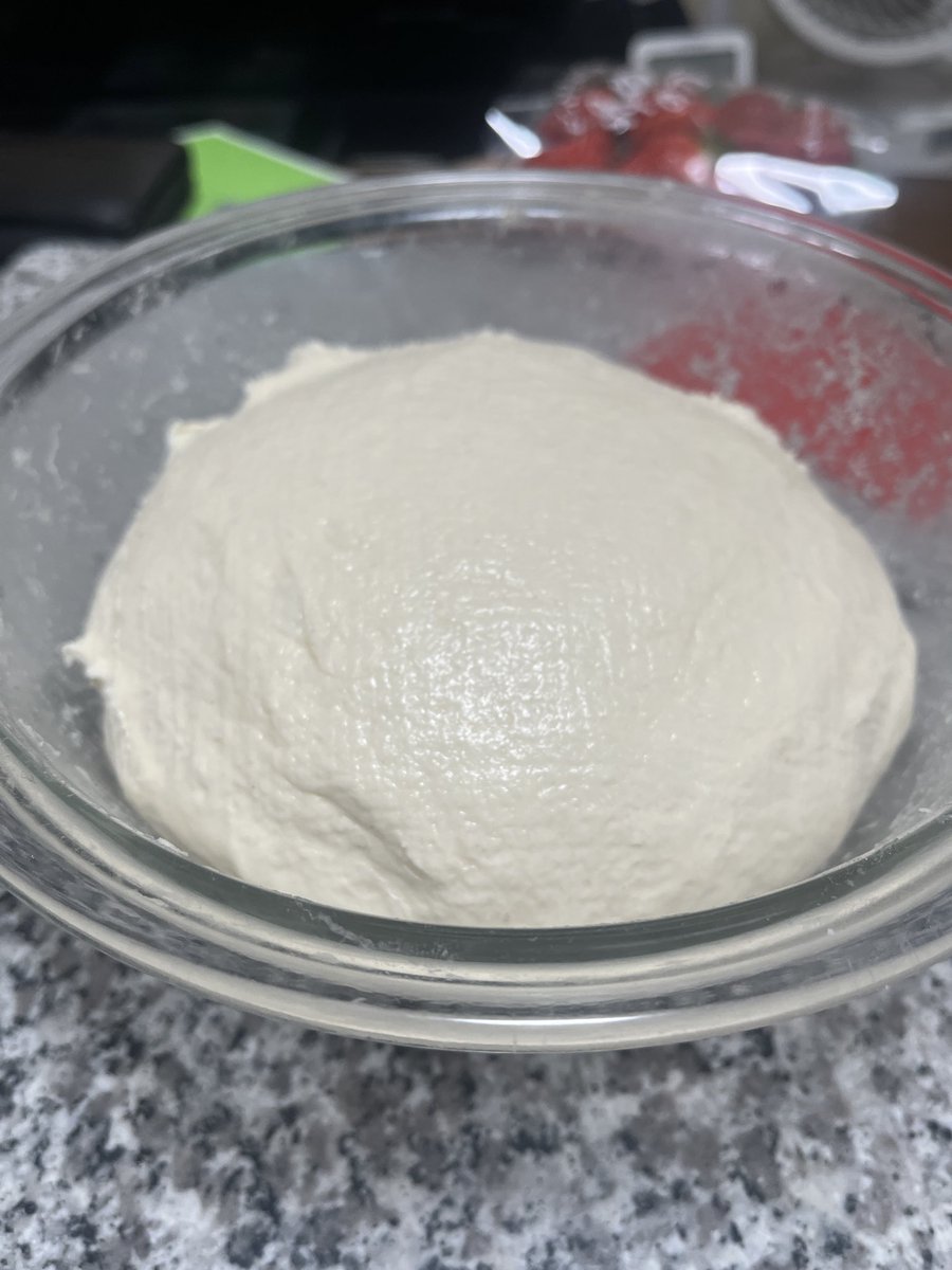 パン🍞作り🥸日曜の日中は用事で出掛ける為にパン生地は今、午前1時