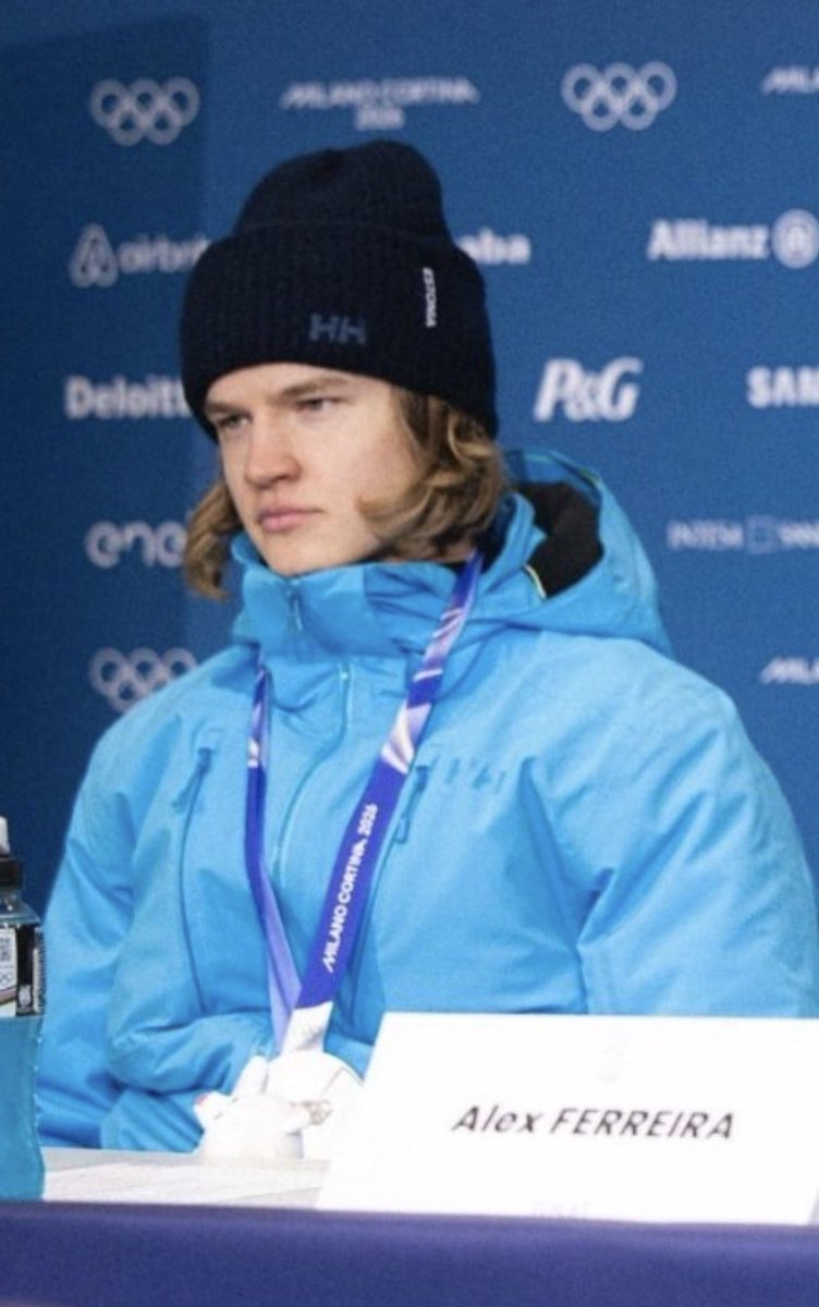 petite_michelle's tweet photo. Estonian after winning silver. https://t.co/Iwzaf6UxfX