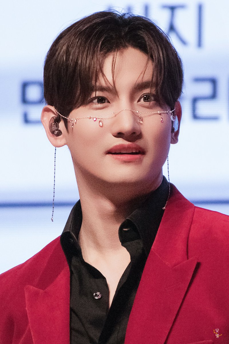 datbyeol1226's tweet photo. 왕쟈님..🥹 

#최강창민 #MAX #심창민 #チャンミン #동방신기 #TVXQ #東方神起 https://t.co/RE1fuwEv5u