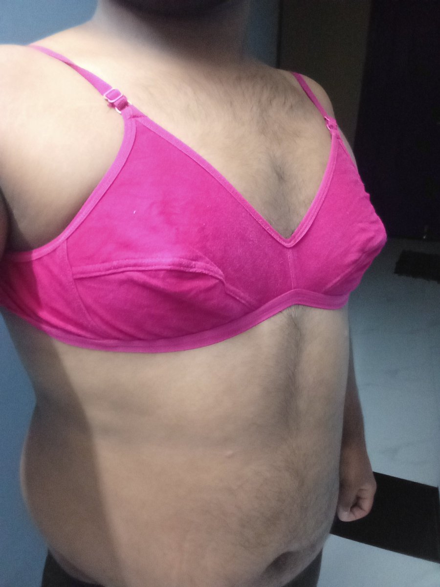 krish86815909's tweet photo. எனக்கு கிஃப்ட் வந்த👙 பாடி 2 அளவு பாதாள யாரு கரெக்ட் வங்கி தர போறீங்க https://t.co/wyT130L0M1