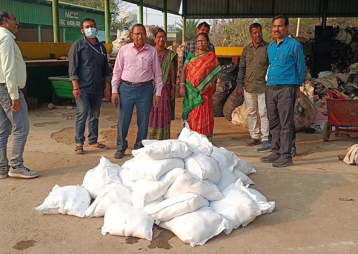 Collector & DM, Nuapada tweet media