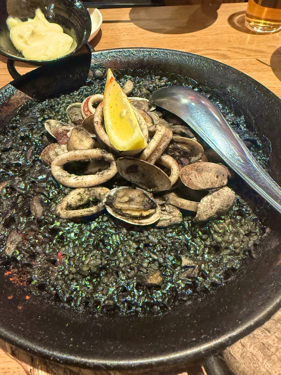 今日はお友達のスペイン料理🍚