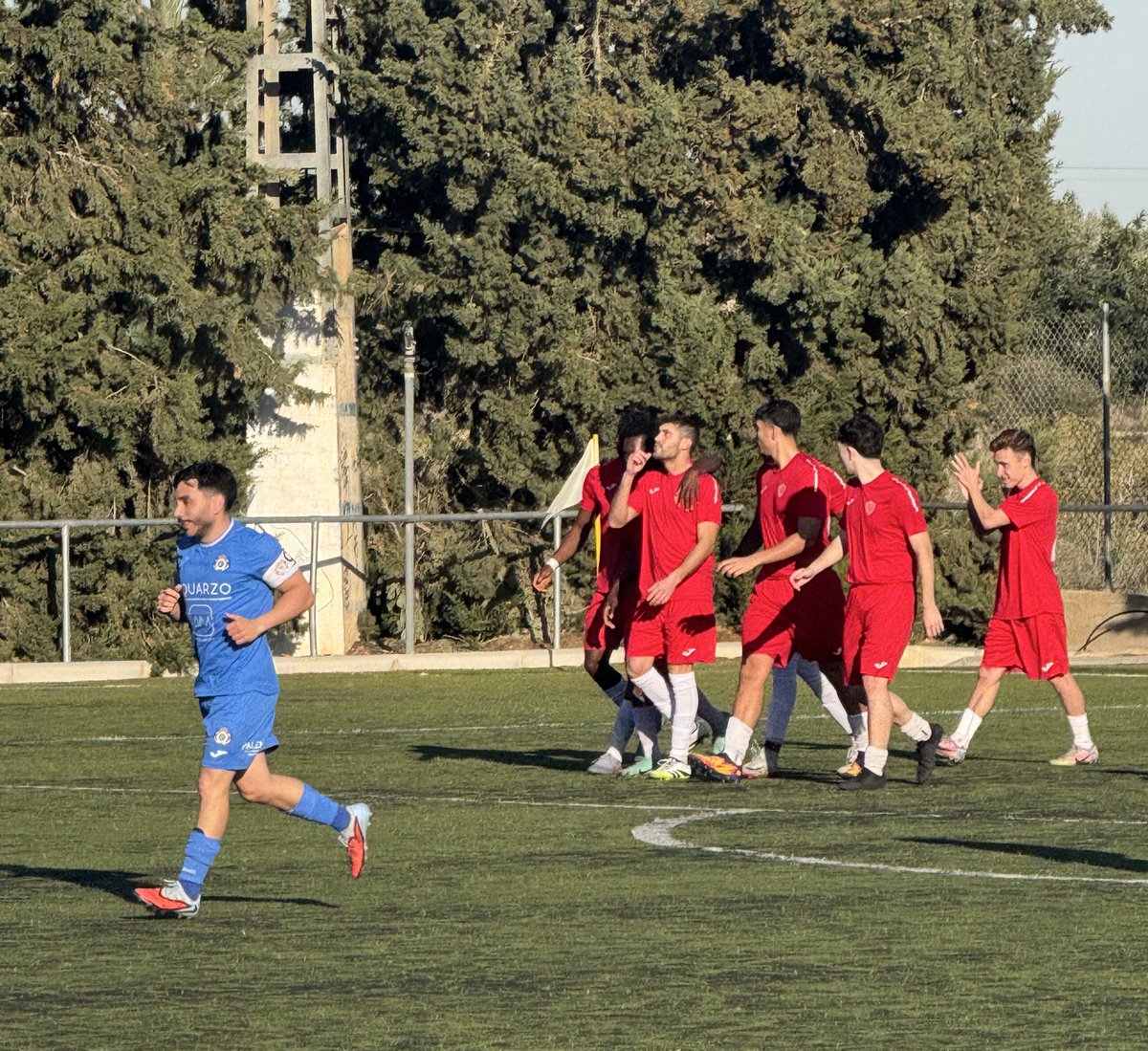 J23 | 1-1 | 🔛

En el minuto 50’ Gol de #Dani empatando el partido desde el punto penal 

<a href="/DeporMurciaFC/">DeportivoMurciaFC</a> 🆚 #UDAlgezares

#DeportivoMurciaUDAlgezares
<a href="/Nacional10x/">PreferenteAUT</a> <a href="/treceraG13/">Trecera.com ⚽️</a>