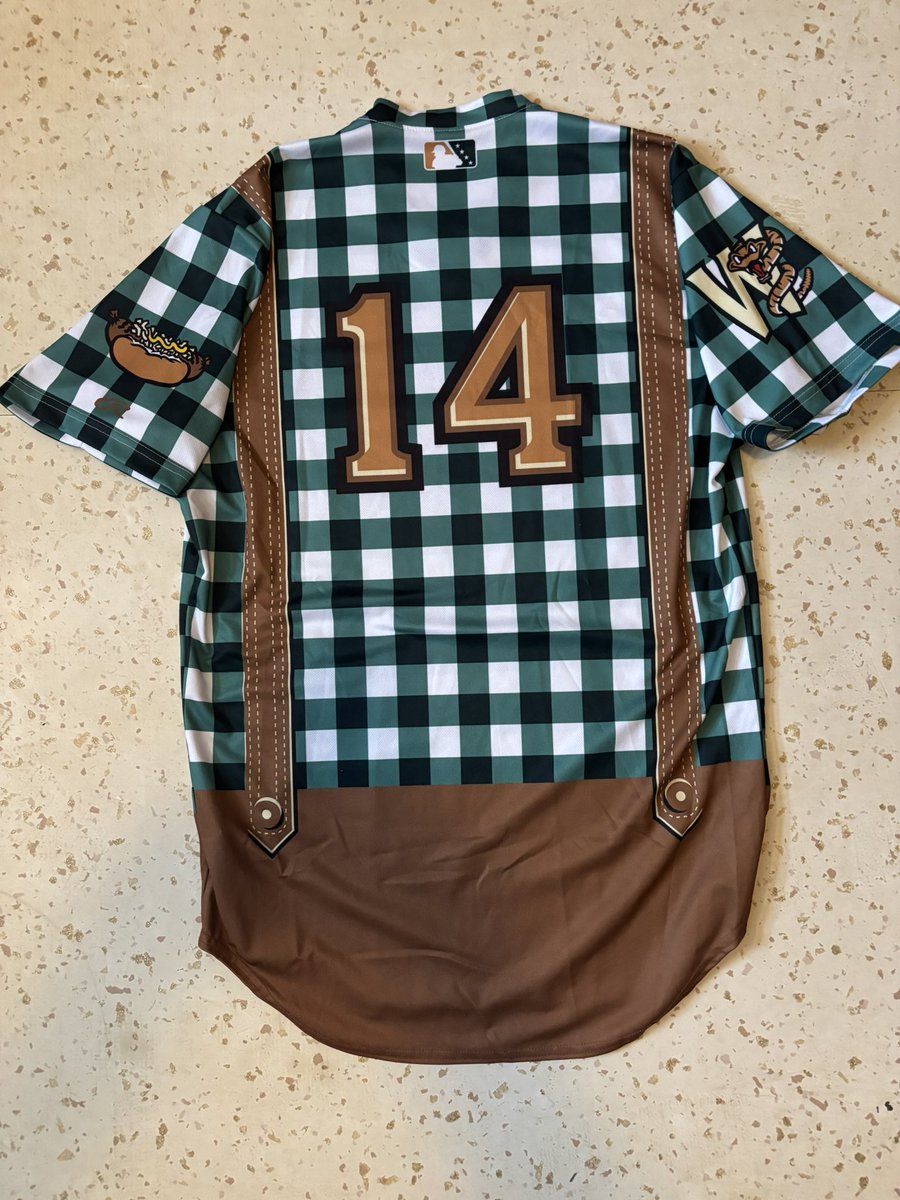 The MiLB food drive continues as this jersey arrived today for my collection of food themed MiLB jerseys. Now up to 17 and I know there are more out there to find and get. Would so like to make a menu when I reach 25.