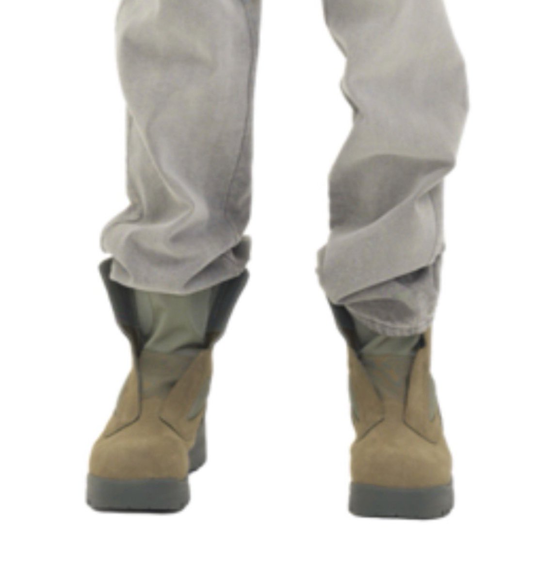 yefanatics's tweet photo. NEW YEEZY BOOTS
COMING SOON
CAMEL 
BROWN https://t.co/DEQQXkj5WR