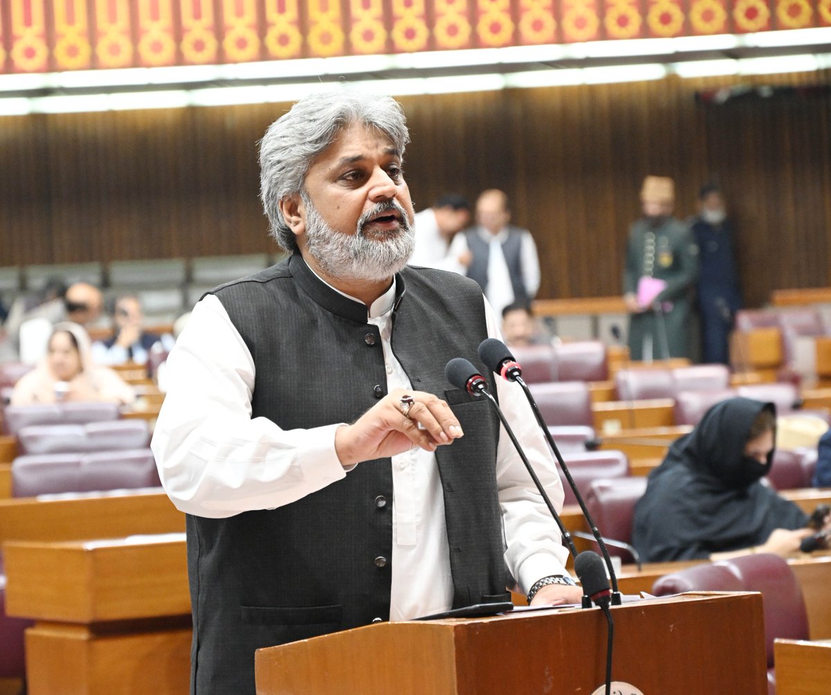 _SahibzadaHamid's tweet image. صاحبزادہ حامد رضا اور تمام سیاسی اسیران کو رہا کیا جائے۔