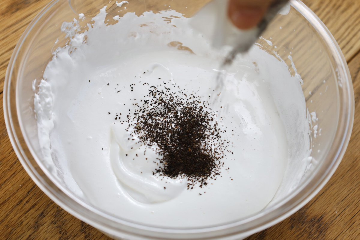 やっと美味しいマシュマロの配合見つけた…卵白1個に対して砂糖70gだわ