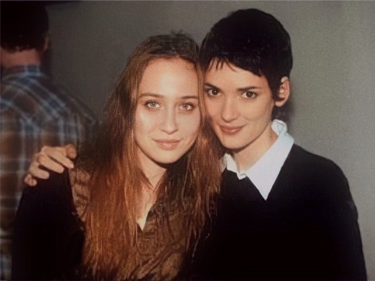 fionarchivee's tweet image. Fiona Apple and Winona Ryder, photo by Lester Cohen