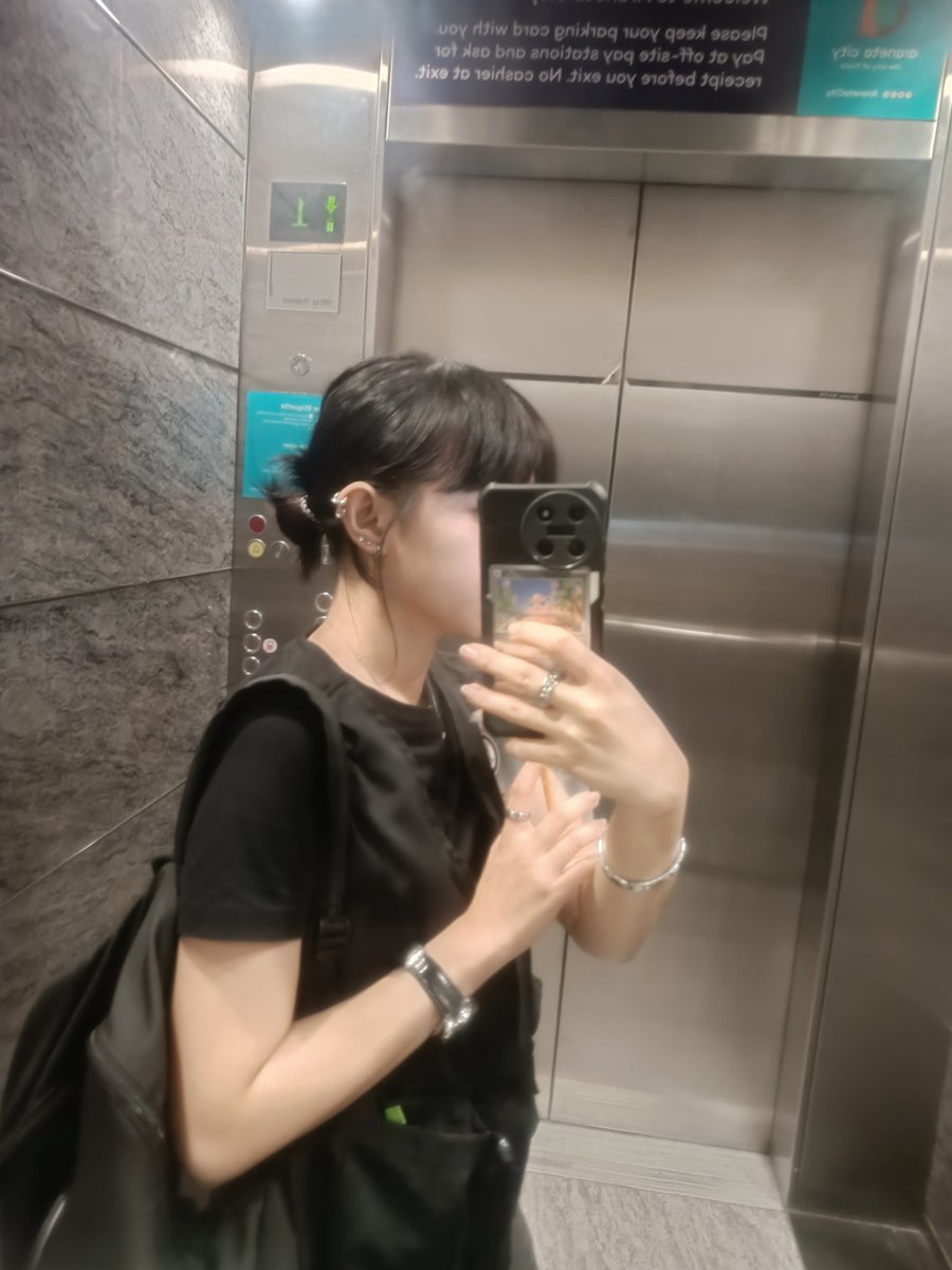 I wanna quit my job saur bad upang magdrawing nalamang habang bohai pls pwede ba yon