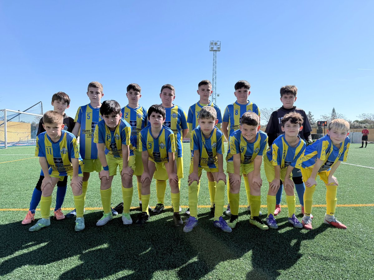 📌 Vuelve el Alevín A a ganar (1-5). Partido marcado por el buen ritmo aunque algo trastabillado. Los goles de ⚽ Aday con un gran testarazo, ⚽⚽ Josemi, un doblete, estando a tento a los rechaces, ⚽ Manolito con un tiró desde lejos y ⚽Pablo tras una buena jugada colectiva.