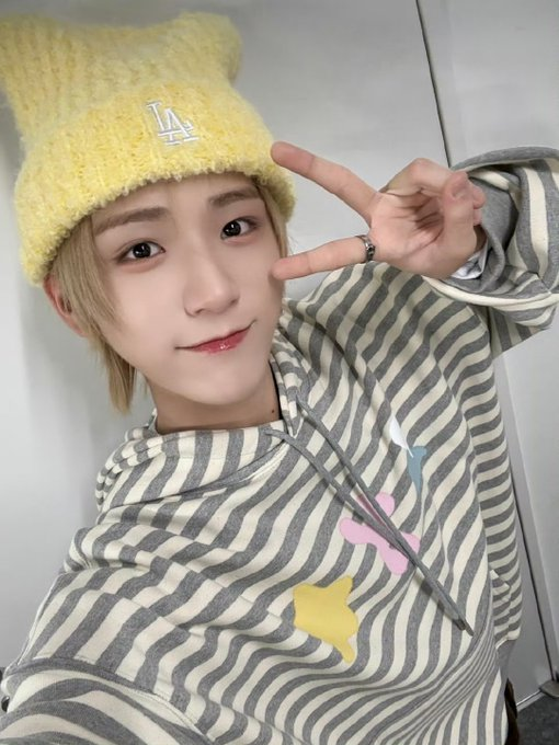 It's #DAISUKE time! 🐻

Every 8-9 AM &amp; PM KST,
• Like and retweet the post
• Interact with posts using tags
• Search his name &amp; tags

Daily Tags:
아홉 다이스케 귀여운 곰
#DAISUKE #다이스케 #大輔
#AHOF #아홉