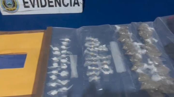 #MNTV ❗ Dictan prisión preventiva a alias “Pecador” por tráfico de drogas y munición prohibida; será enviado a Támara ❗

🔴 Un juez de Santa Rosa de Copán ordenó prisión preventiva contra alias “Pecador”, señalado como cabecilla de la Pandilla 18, acusado de tráfico de drogas y