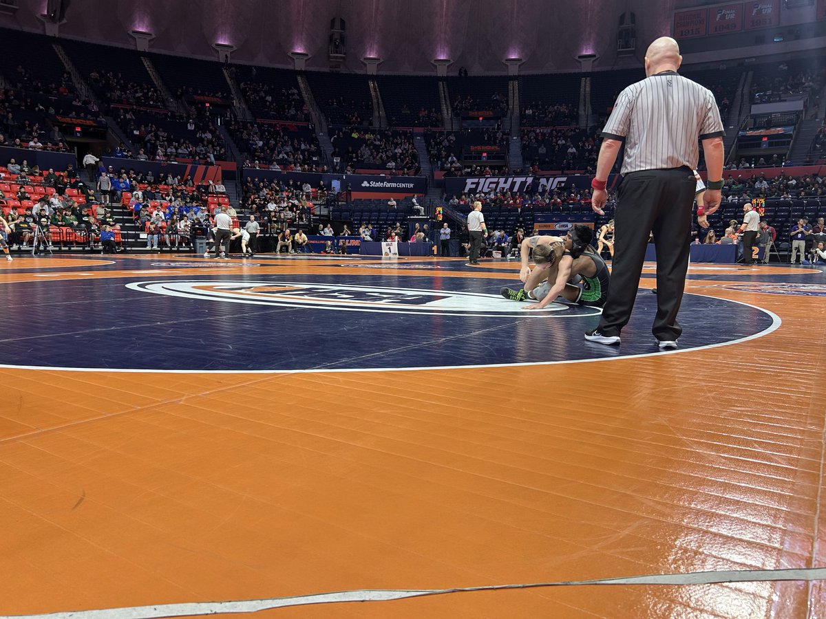 Grayslake Central Wrestling tweet media