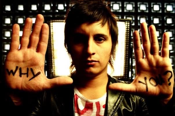 IamSiddhartha's tweet photo. Hoy cumple años "Why you?" mi álbum debut, el primer paso en mi camino en solitario. Los invito a escucharlo, ya que dentro de él, hay un puñado de canciones transparentes, con el brillo de la primera vez y el sonido de los sueños de aquellos momentos. 

https://t.co/1sqcYHUtEL https://t.co/Kz8GP2vqZo