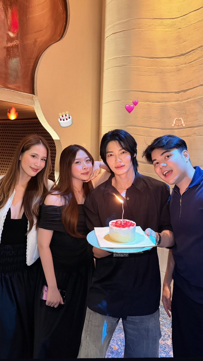 PrettyKnow2's tweet image. RT @weakforwin: Long time no see🫶

WISHING WIN A GREAT BDAY
#Win27LevelUp
#winmetawin