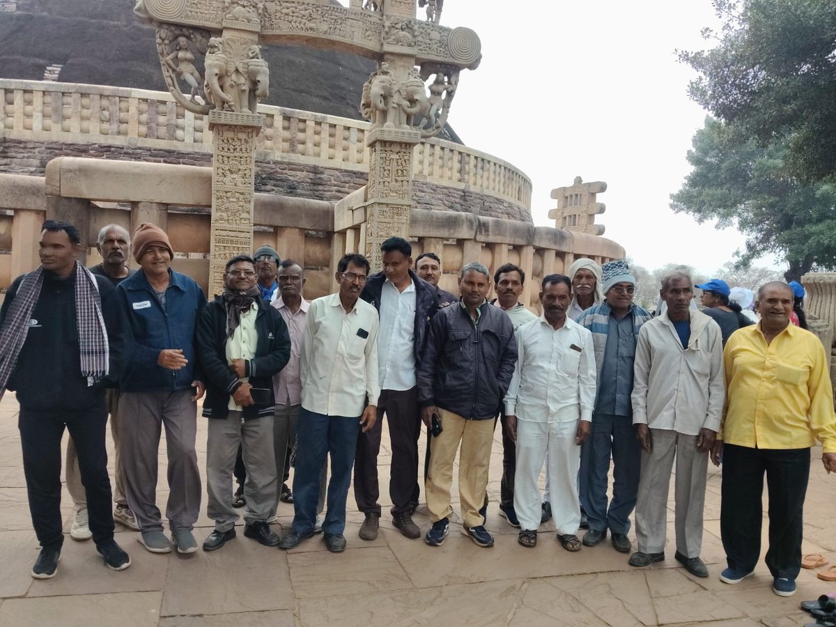 हम वामन मेश्राम जी के द्वारा आयोजित 
#संघ_मुख्यालय_पर_महामोर्चा का समर्थन करते हैं 
#संघ_मुख्यालय_पर_महामोर्चा
#संघ_मुख्यालय_पर_महामोर्चा
#संघ_मुख्यालय_पर_महामोर्चा 
#संघ_मुख्यालय_पर_महामोर्चा
#संघ_मुख्यालय_पर_महामोर्चा
#संघ_मुख्यालय_पर_महामोर्चा 
#संघ_मुख्यालय_पर_महामोर्चा