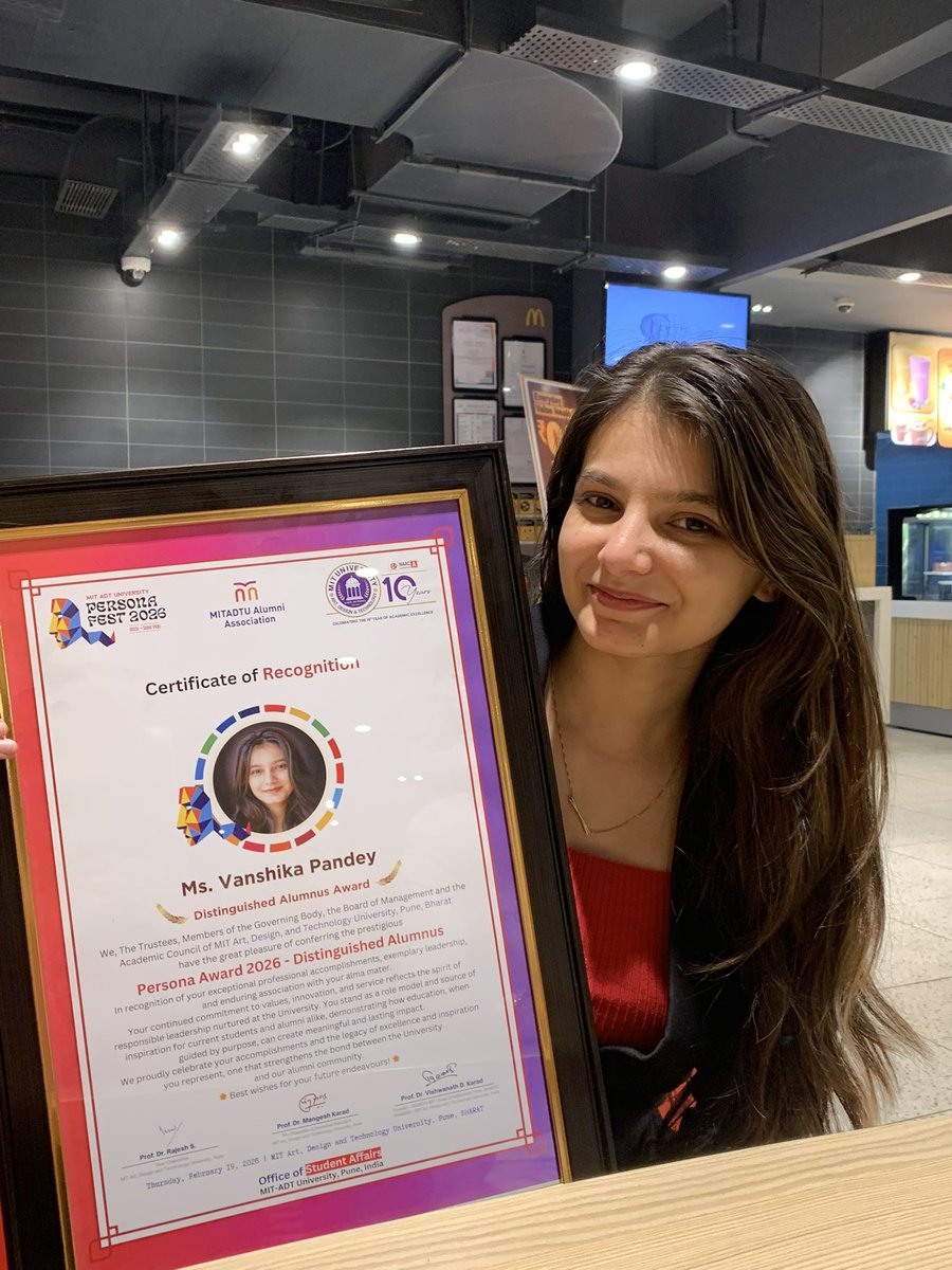 Vanshika tweet media