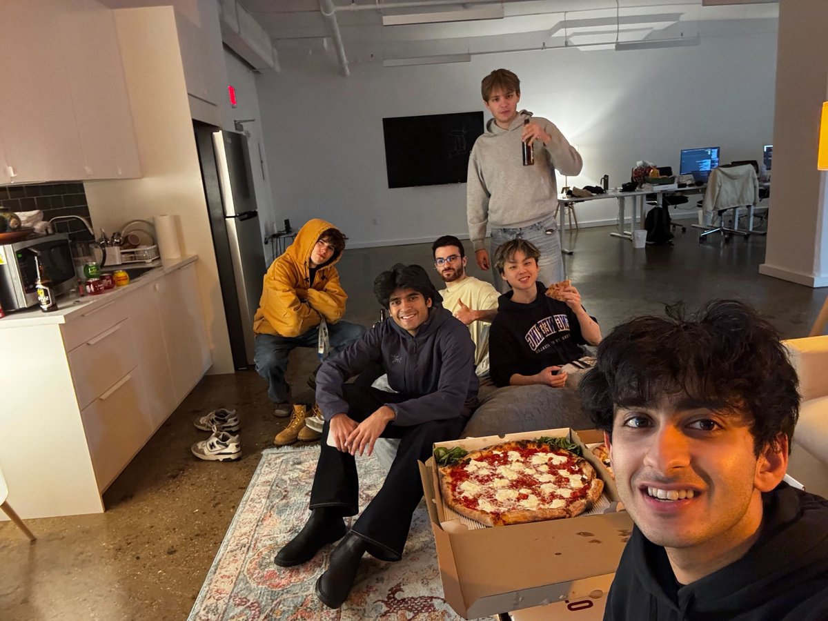 Jeffrey Lin tweet media