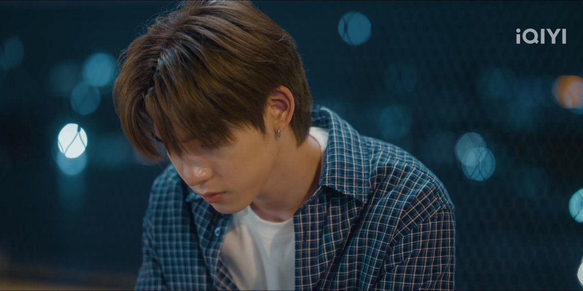 nomkhaa's tweet photo. the emotional message in this episode was beautiful :( i actually cried.

DUANG WITH YOU EP4
#ด้วงกับเธอEP4 https://t.co/8N77gQpB6u