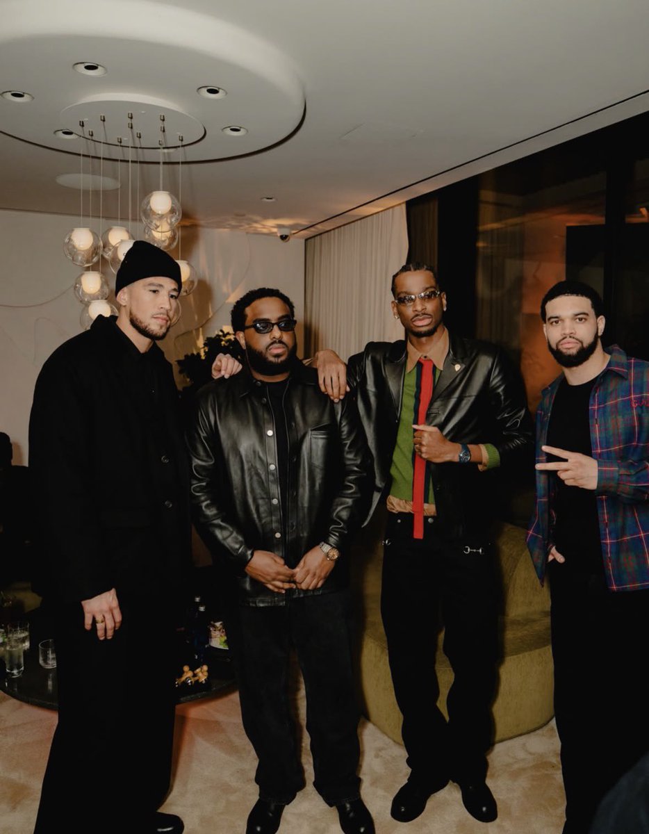CalebFC18's tweet image. Caleb Williams with Shai Gilgeous-Alexander and Devin Booker.