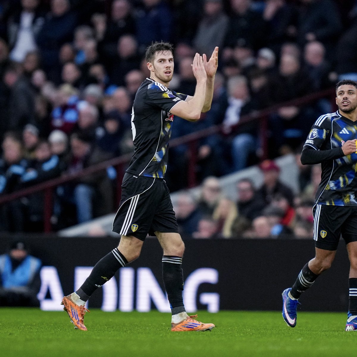 👏 Off to a standing ovation!