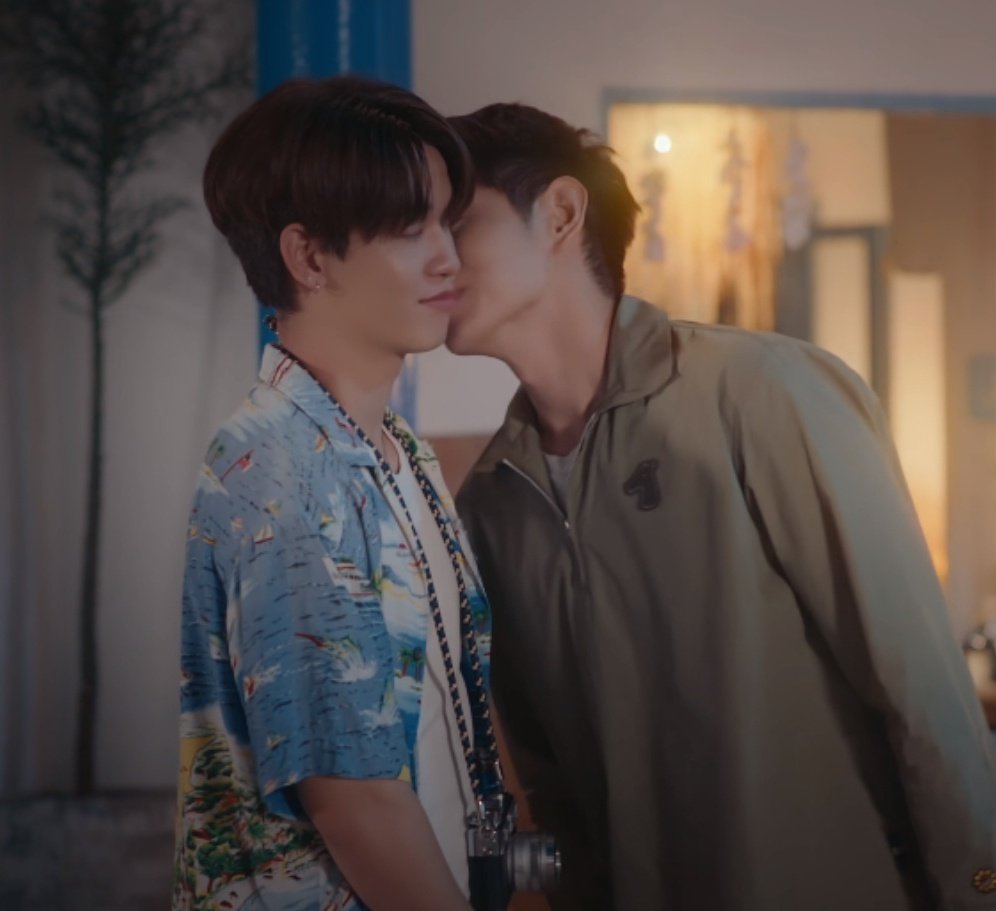 nuttyinlove46's tweet photo. คู่รี้ก็มาทะเลเปิดมาก็หอมไปหนึ่งฟอดดดดเลย
RELOVED THE SERIES OTHERWISE US
#RELOVED_OtherwiseUS https://t.co/pSQrKeWgws