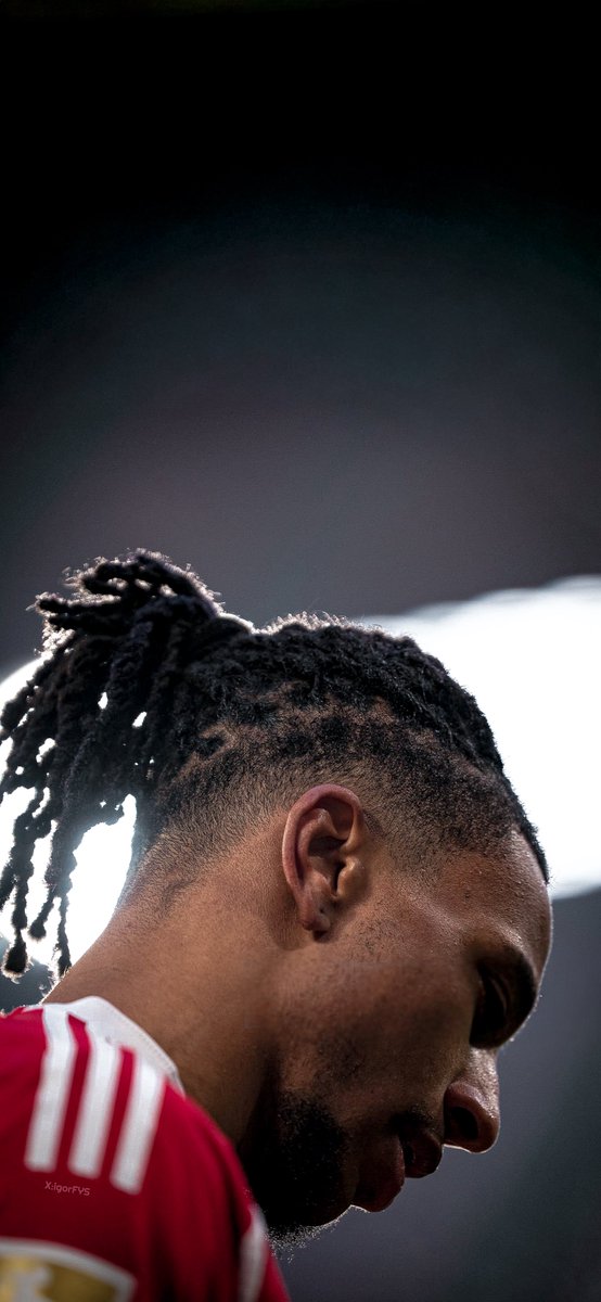 إيغُور | خلفيّات 👨🏻‍💻🤍. tweet media