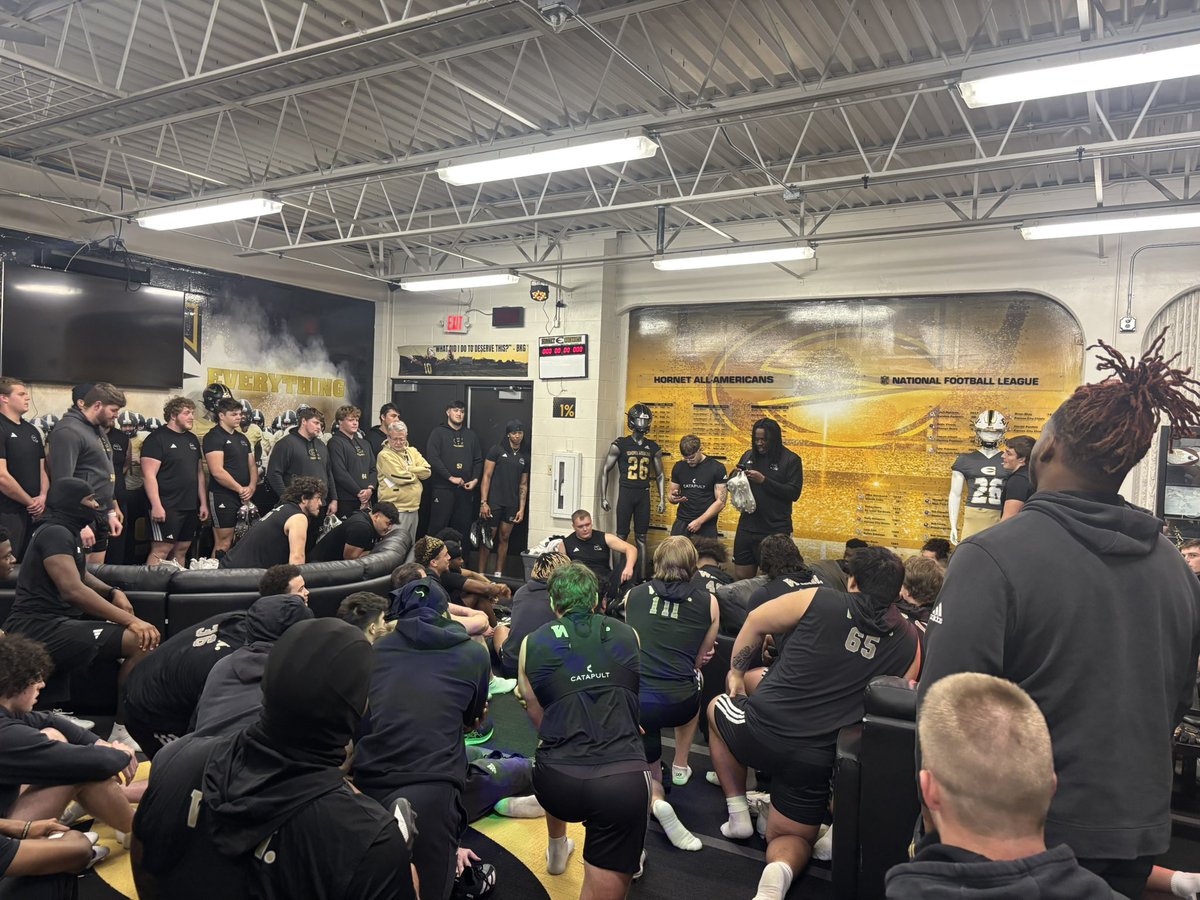 ESU Hornet Football tweet media