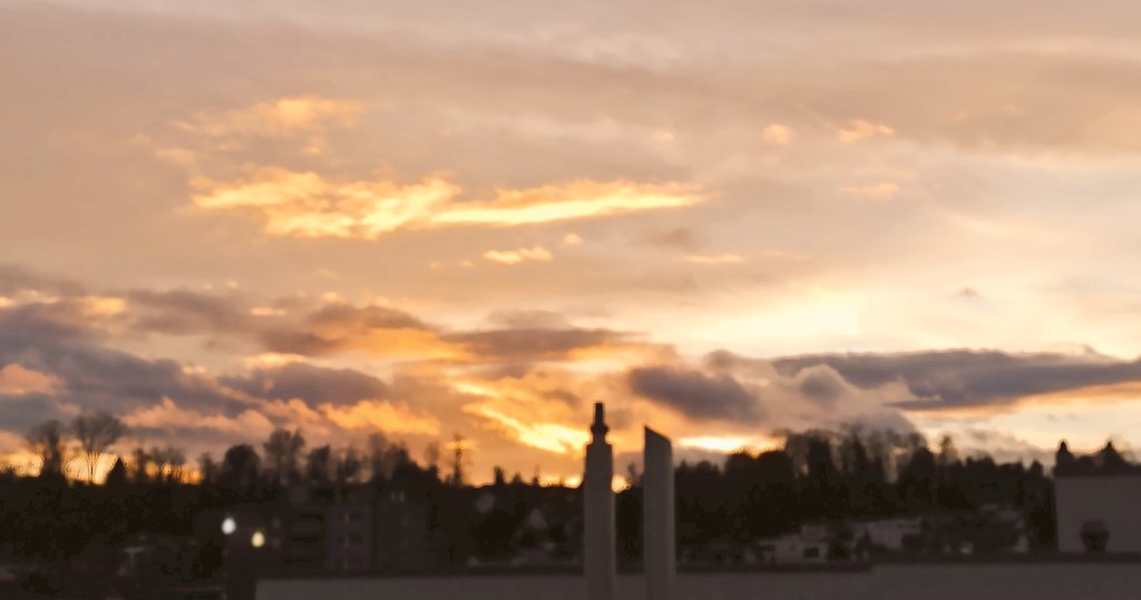 Chrit (@crasitang) on Twitter photo 