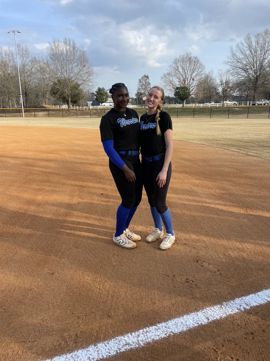 ILSoftball tweet media