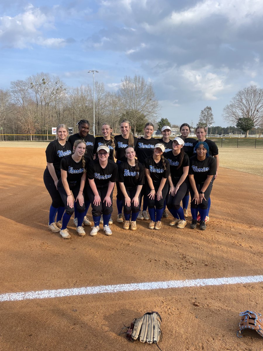 ILSoftball tweet media