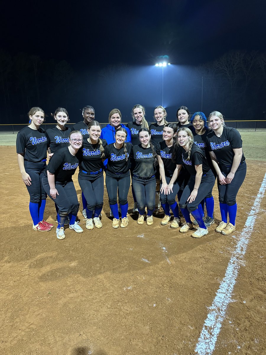 ILSoftball tweet media