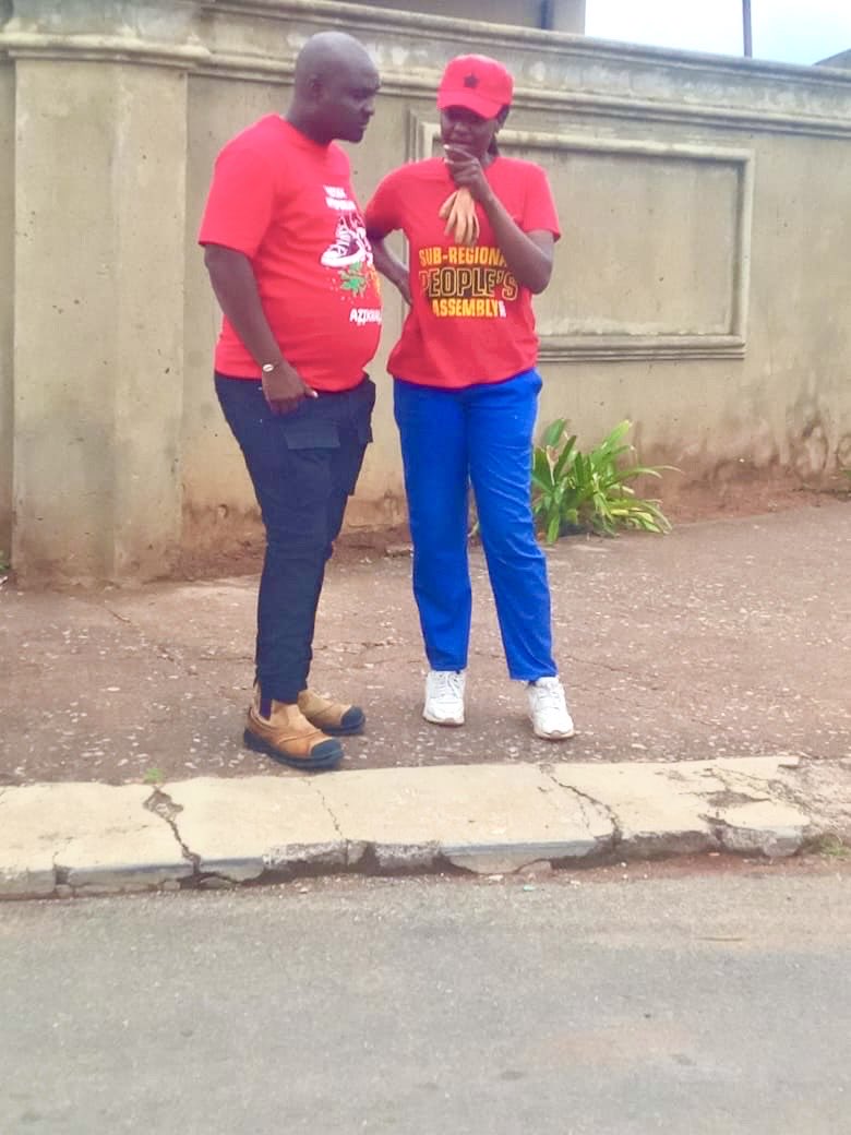 Mogale_eff's tweet photo. ♦️In Pictures♦️

Mogale Subregional Chairperson, Judas Makgopa, and Treasurer, Mathildah Huma, led a successful Andres Tatane cleaning program at Sandile Primary School, Ward 10, together with other SRCT members. https://t.co/ZZMJYpaTUR