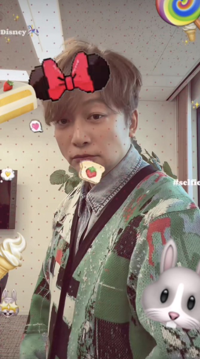 慎吾ちゃん可愛すぎる😍 ずーっと見ちゃう😍 こんな49歳いない