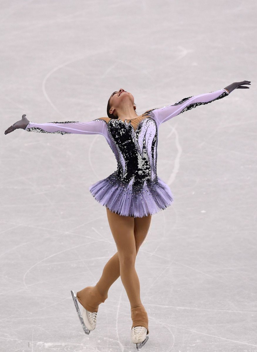 Happy Black Swan Day!🤩 🦢🖤 #alinazagitova 

Как приятно, что спустя 8 лет, мировой рекорд до сих пор принадлежит Алине! Лучшая программа и великолепный, блестящий прокат!🔥🔥🔥