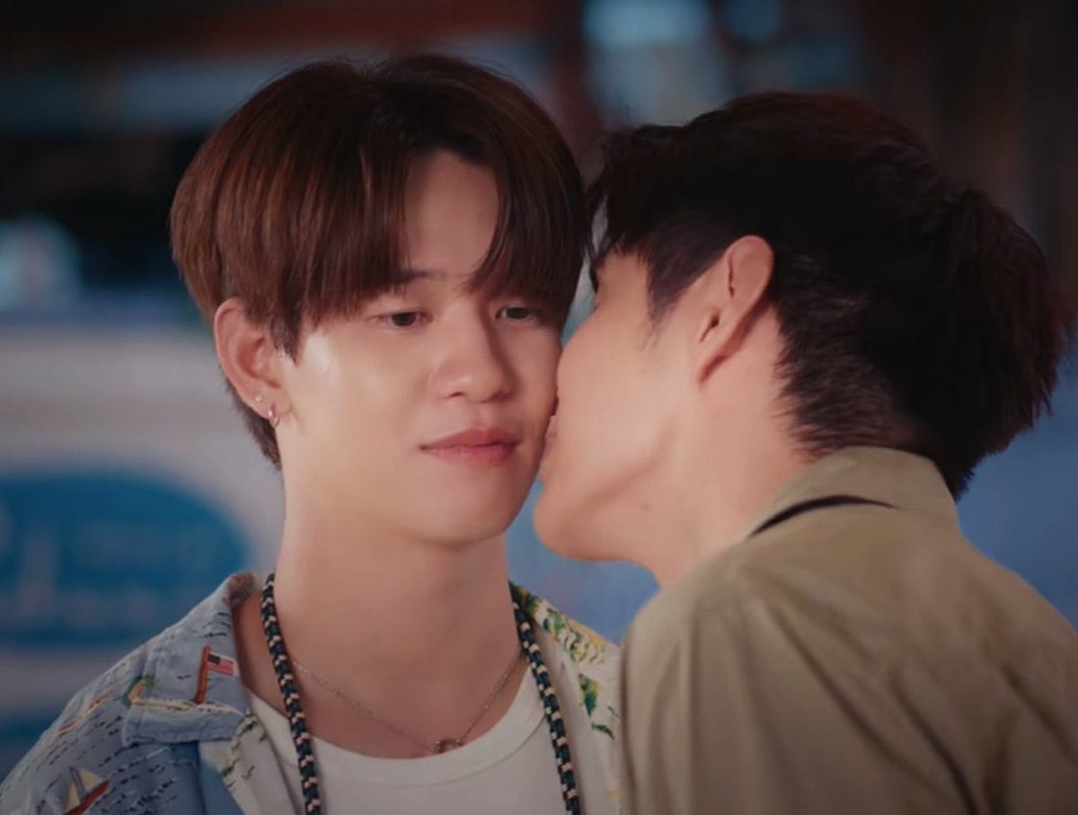 เห้ยยยยย มันฮ้อปอ่ะแก ยิ้มกว้างฟันจะหลุดหมดปาก มันฟิน มันกรี๊ด มันโคตรจะแฮปปี้เลยหว่ะ ><

RELOVED THE SERIES OTHERWISE US
#RELOVED_OtherwiseUS