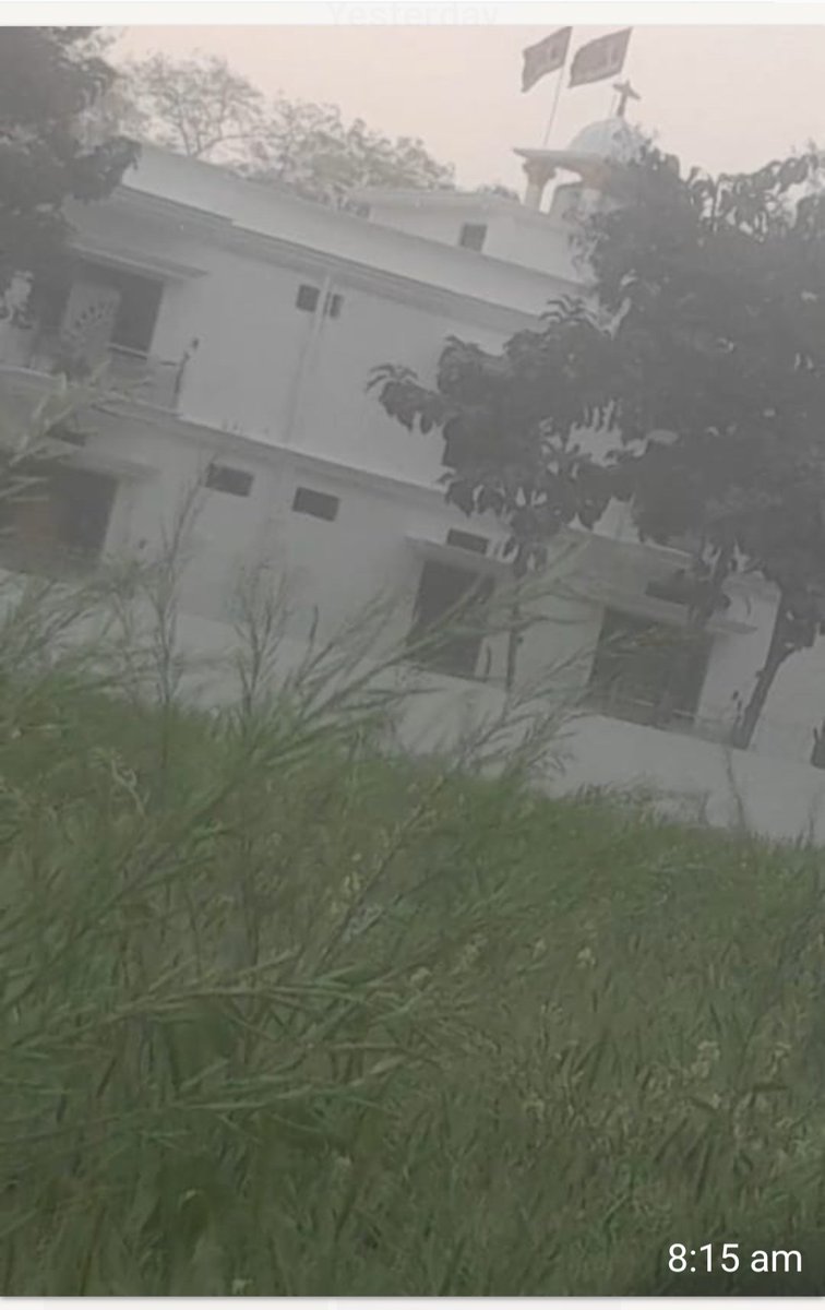 माननीय जिलाधिकारी महोदय आजमगढ़ २०.२.२६ नायब तहसीलदार राजस्व विभाग की टीम  एमएलसी लालबिहारी यादव द्वारा पोखरी,भिटे की भूमि पर किया गया अवैध निर्माण का निरीक्षण किया साथ मौजा खोदायपुर के उखाड़े गए पत्थर काभी निरीक्षण किया सही तरीके से निष्पक्ष जांच हुई तो पूरा मकानपर कार्रवाई होगी