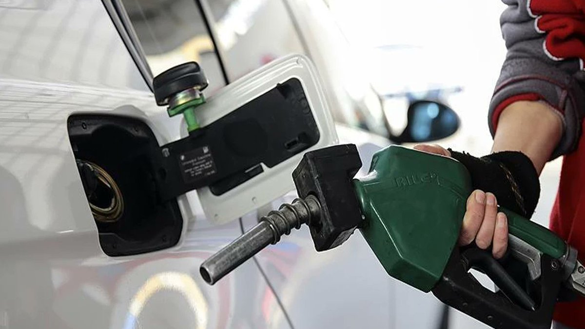 Akaryakıta okkalı zam geliyor! Cepleri yakacak, hemen depoları fulleyin
kangalgundem.com/genel/akaryaki…