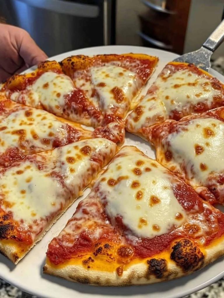 Which cold drink goes best with Pizza 🍕?