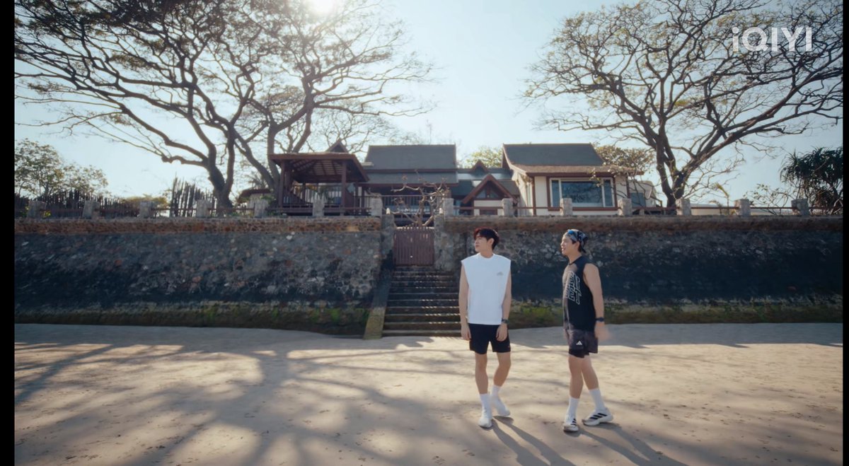 เช้านี้ไปวิ่งกับที่รักกันค้าบ

RELOVED THE SERIES OTHERWISE US

#RELOVED_OtherwiseUS