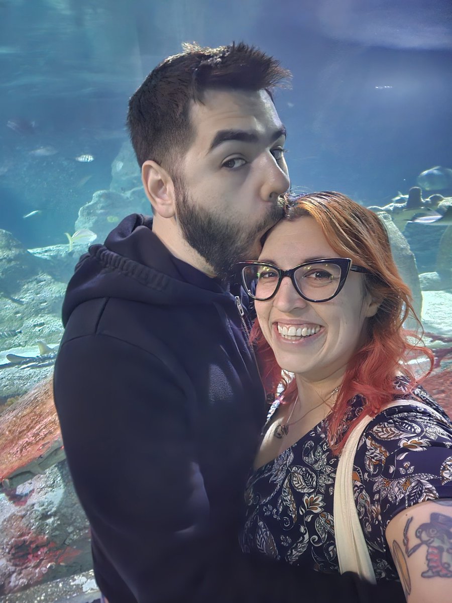 Nicholas D. Markgraf tweet media