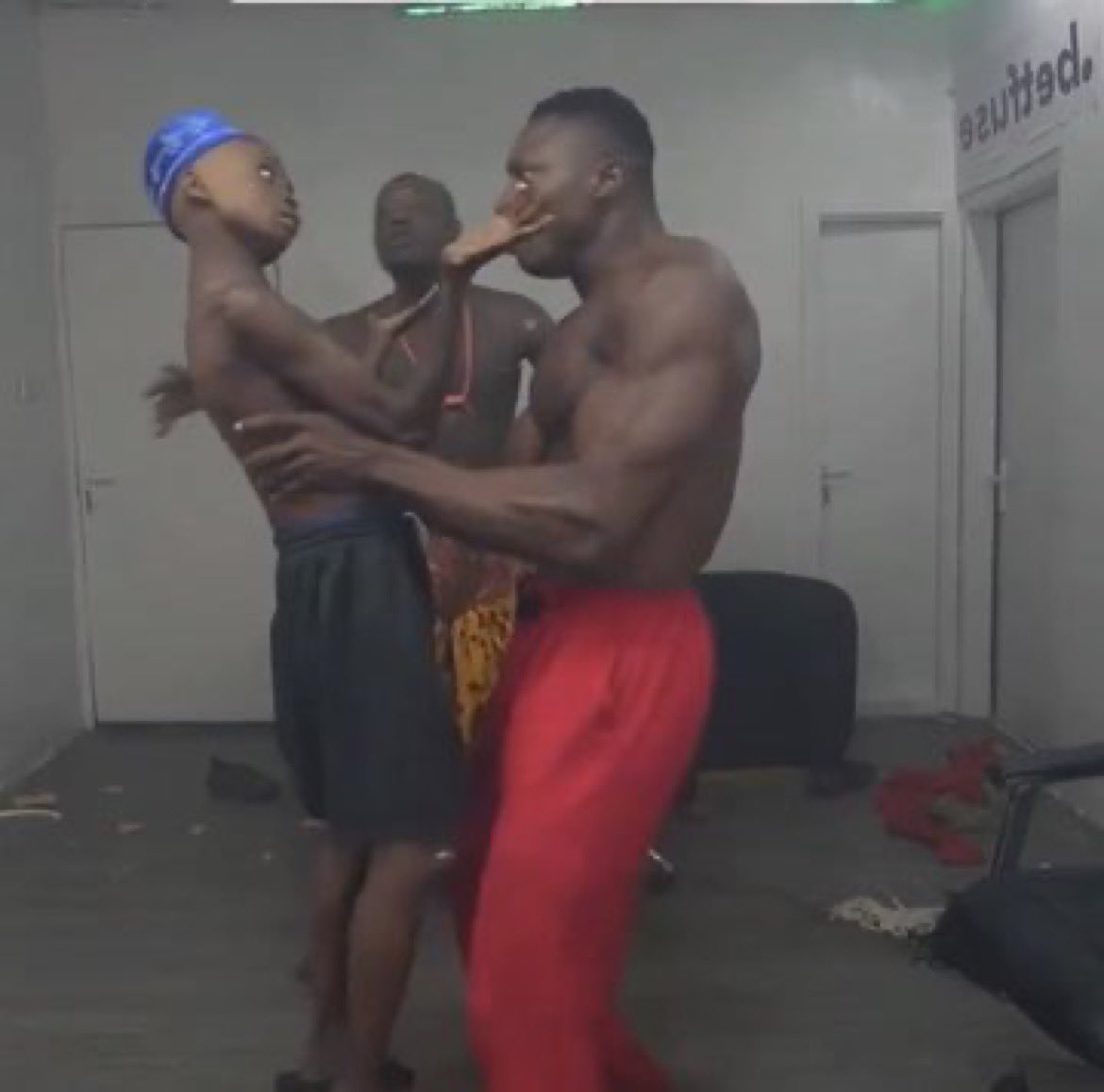 My FB is too much, my engagement is my superpower, can't you seeeee???