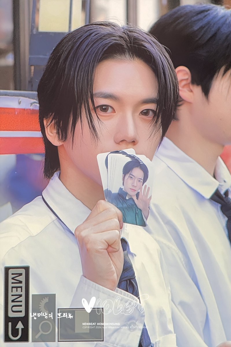 𝙑𝙞𝙤𝙡𝙚𝙩 tweet media