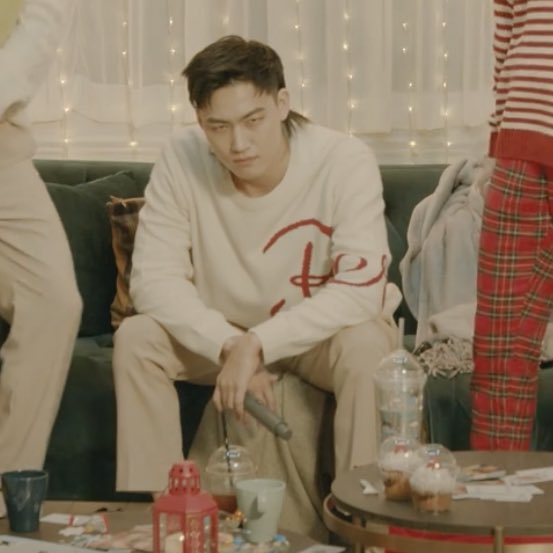 i๖໐lฯค 🌊¨ / ⁷₇ (@jaebeomsbird) on Twitter photo 